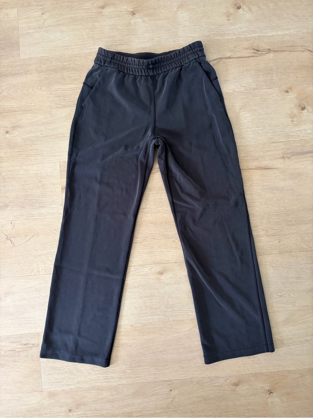 Lululemon Women’s Black Straight Leg Lounge Pant
